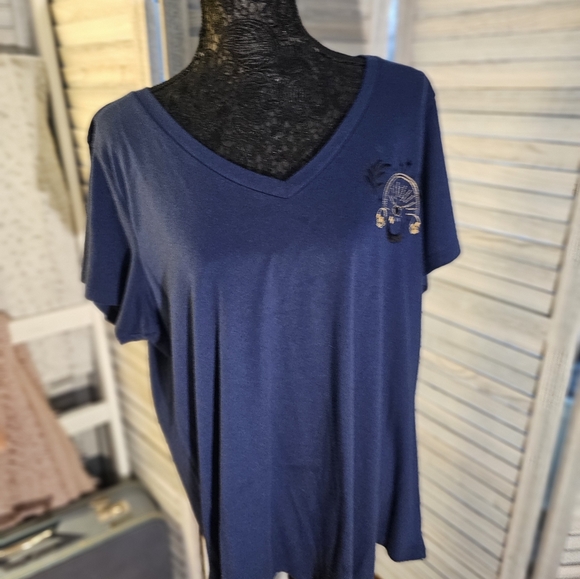 Embroidered girlfriend v neck tee- signature jersey blue - Picture 7 of 7